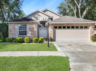8040 ARCADIAN COURT, MOUNT DORA, FL 32757