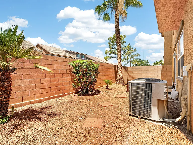 6255 W Arby Ave #117 — Photo 32