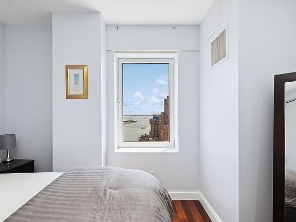 4th image of 88 Greenwich St Penthouse S