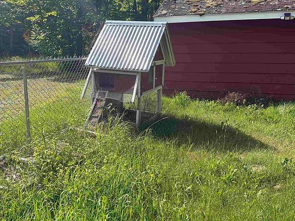 5th image of 4813 S Mill Loop Rd