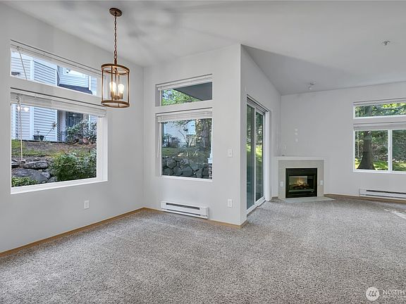 4th image of 21917 42nd Avenue S #101