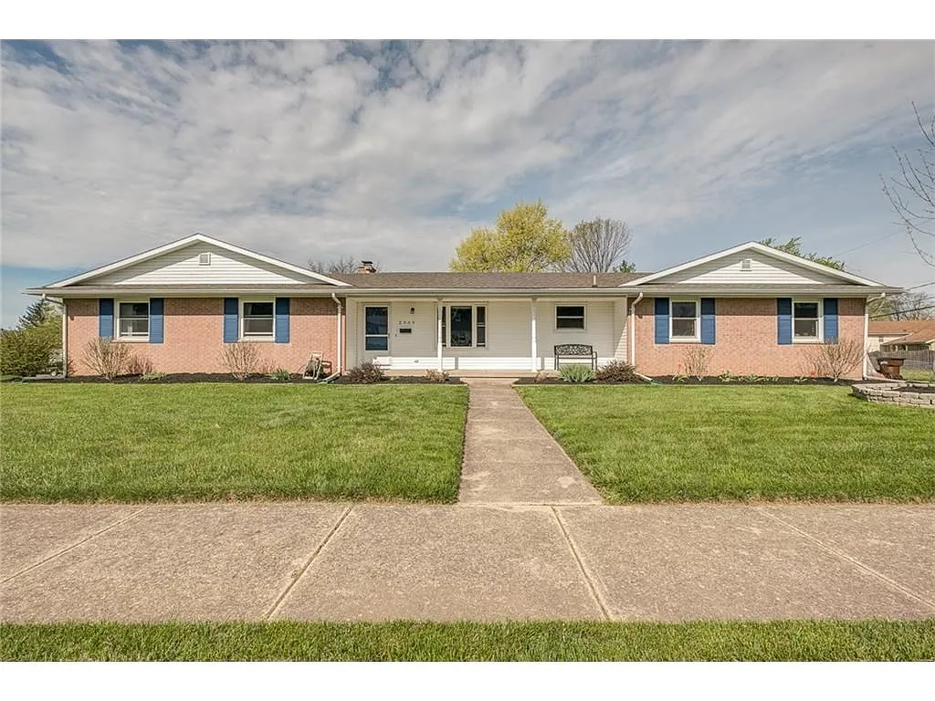 2909 Wellsford Ln photo 1