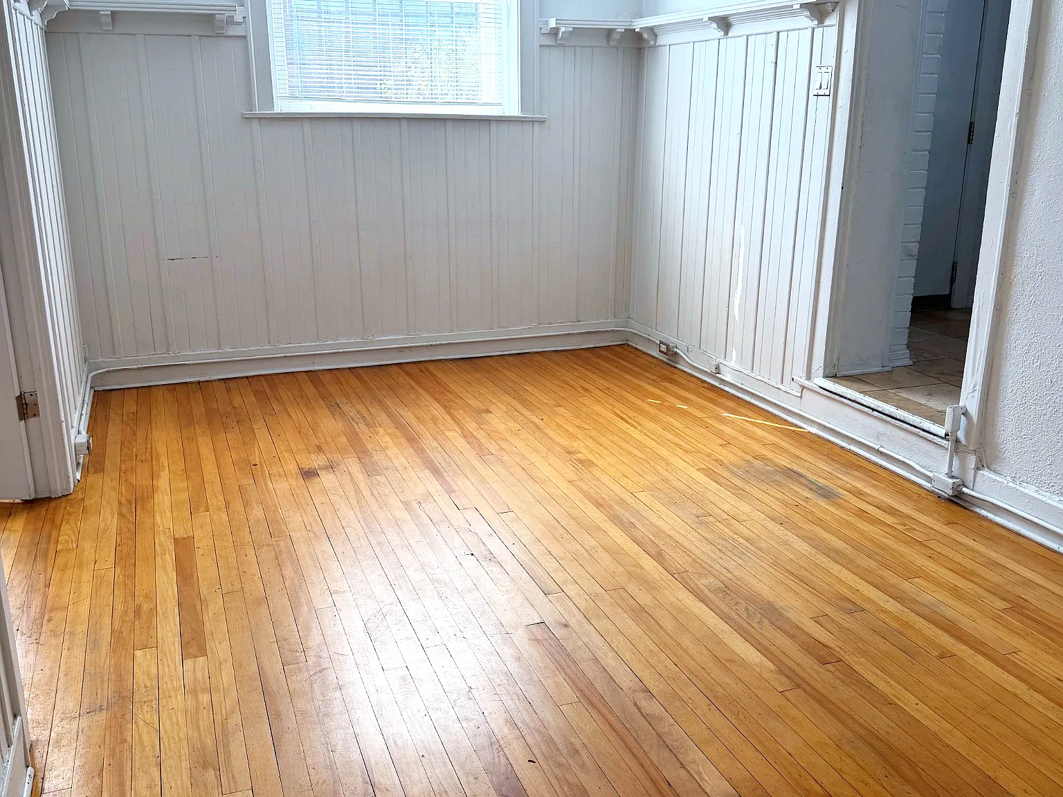 1 bed, 880 sqft, $1,350 — Photo 1