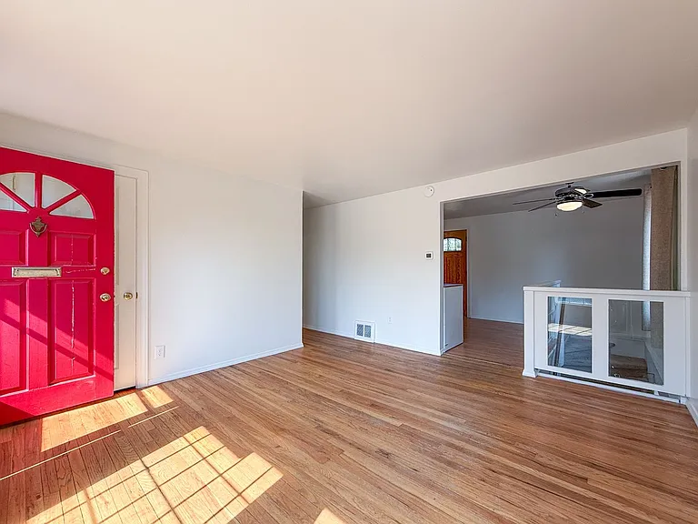 6119 N Braeburn Dr — Photo 3