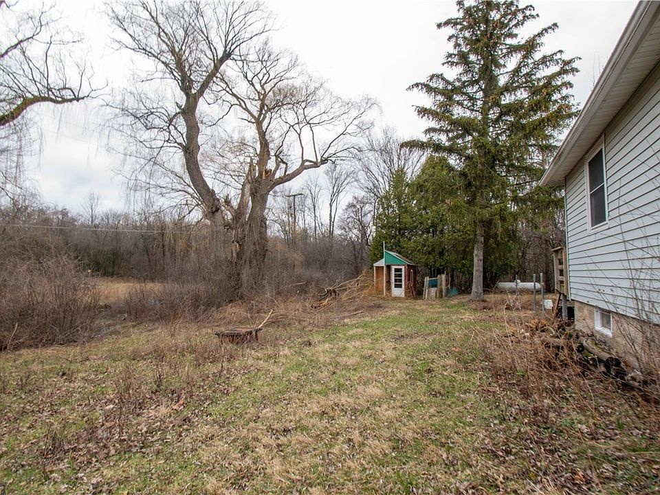 7th image of this home