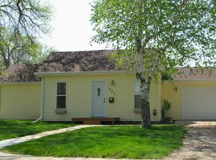 520 E 3rd St, Spencer, IA 51301