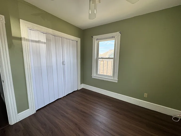 142 Carter Ave #2 — Photo 5