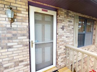 218 Shoreline Dr #APT, O'Fallon, IL 62269