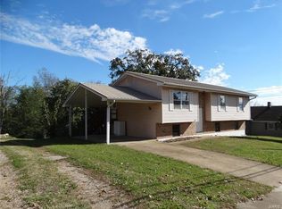 614 W Main St, Park Hills, MO 63601