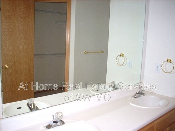 4th image of 5320 S Hutchinson Ct