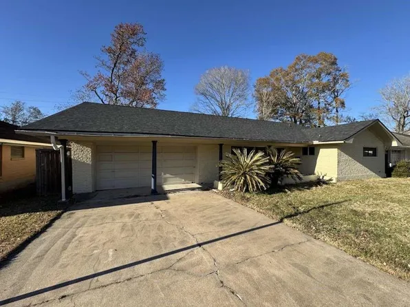 1011 Oak Dr, Liberty, TX 77575