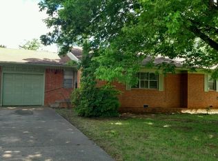 100 Woodrow Ave, Poteau, OK 74953