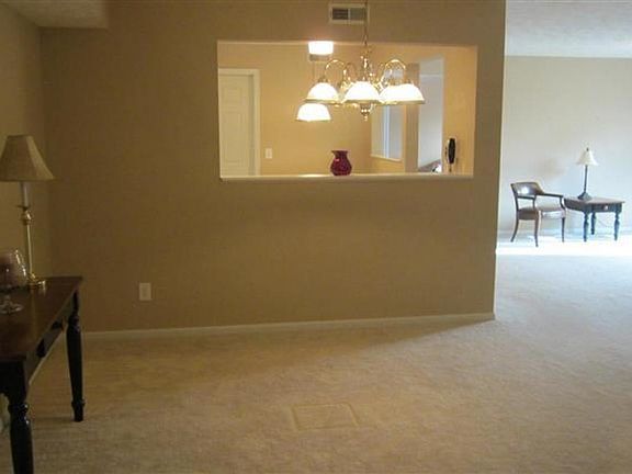 5th image of 301 Fencerail Way #9D