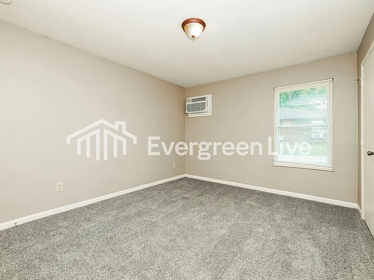 217 Euclid Ave — Photo 11