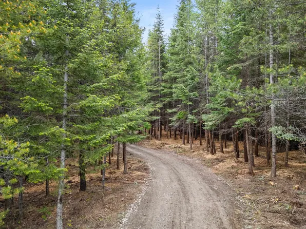 13378 Highway 211, Usk, WA 99180