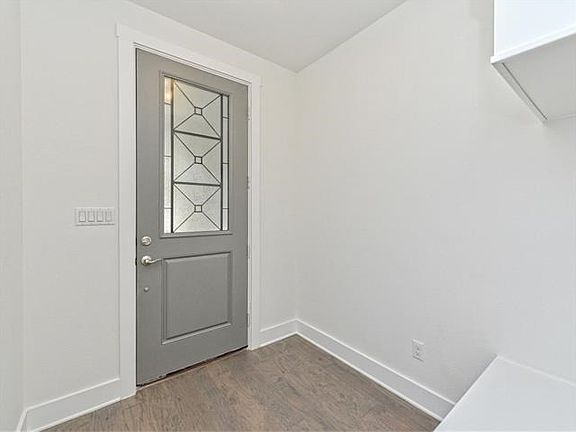 4th image of 510 Errol Dr