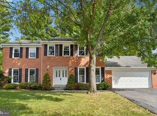 9 Thorburn Pl, Gaithersburg, MD 20878