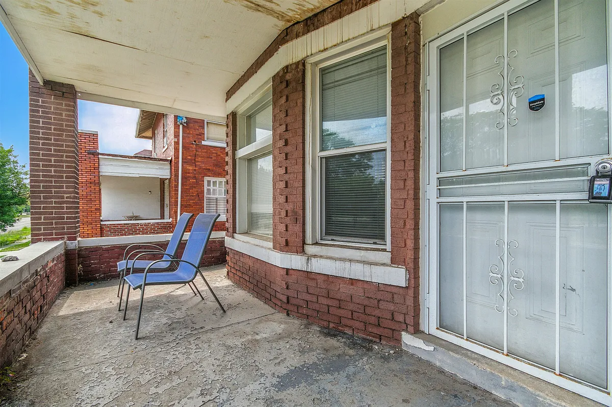 Building Photo - 1595 W Grand Blvd