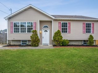 903 Doane Ave, Bellport, NY 11713