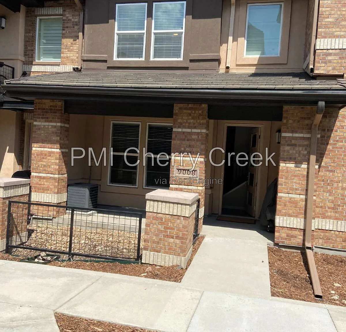 3 bed, 2.5 bath, 1598 sqft, $3,195 — Photo 1