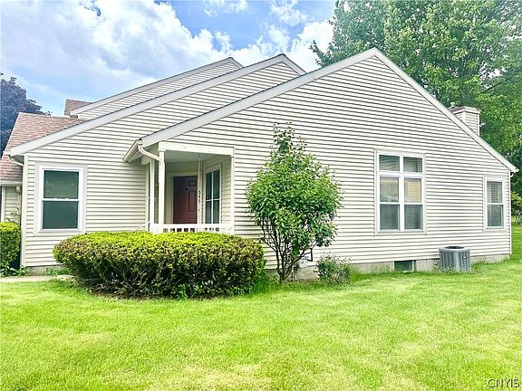 2nd image of 545 Weaver Ct
