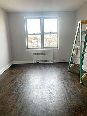 4th image of 2011 E 41st St #3AA