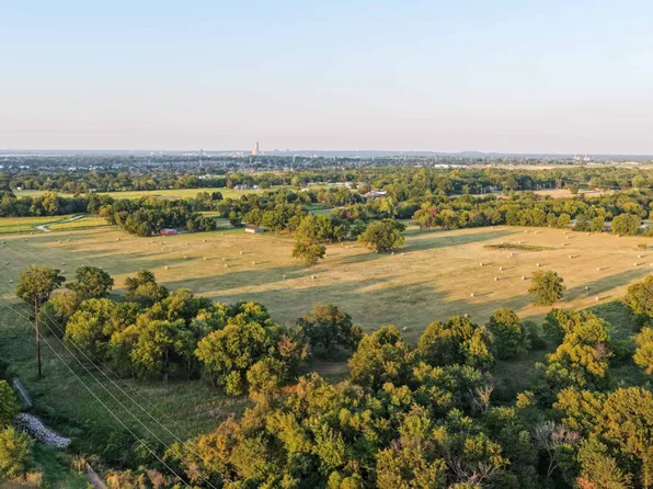 820 W 126th St S, Jenks, OK 74037