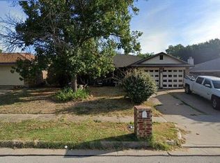 403 Myrtle Dr, Arlington, TX 76018