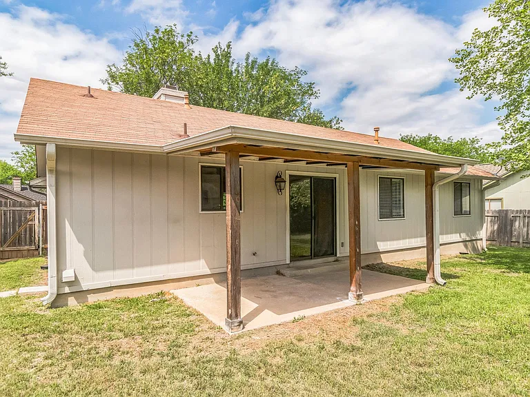 1801 Verbena Way — Photo 27