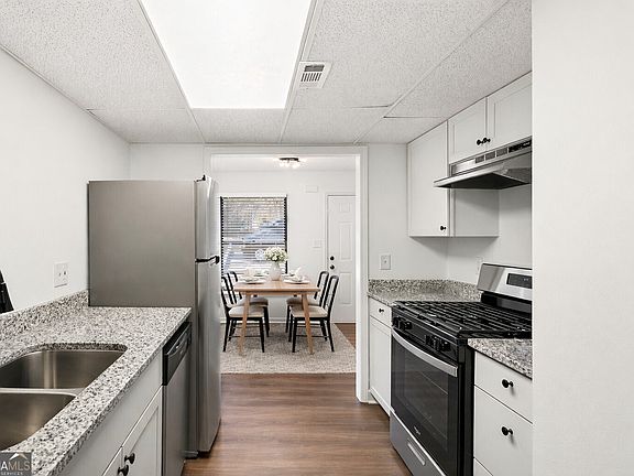 2nd image of 3867 Moran Way