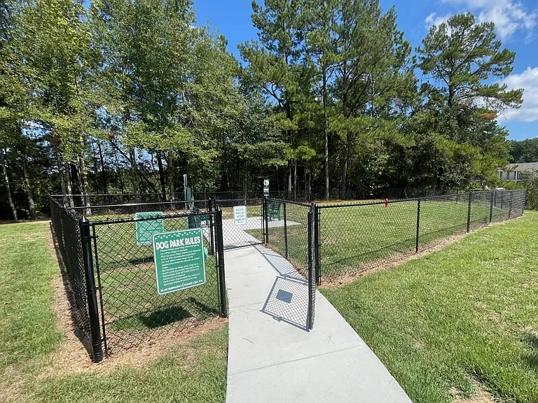 Creekwood Townhomes — Photo 10