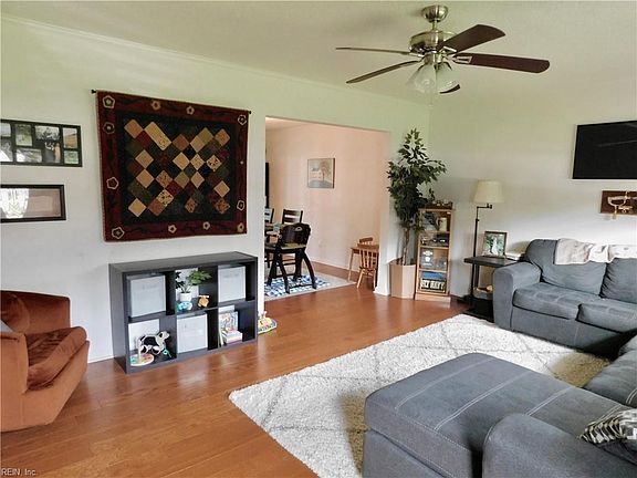 4th image of 5804 Susquehanna Dr
