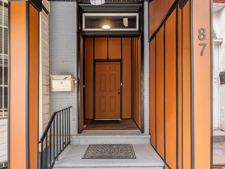 87 Clifton Pl — Photo 3