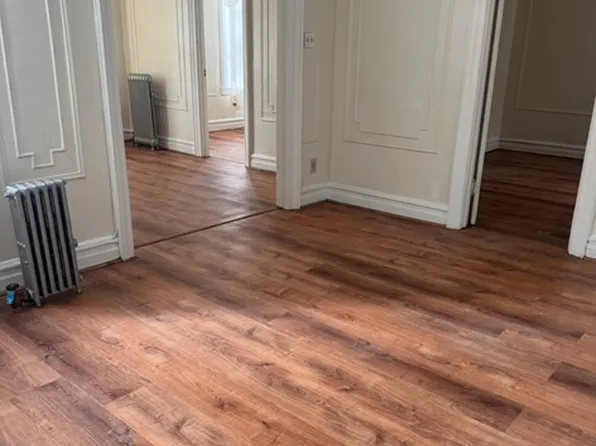 469 East 93rd Street image 2 of 6