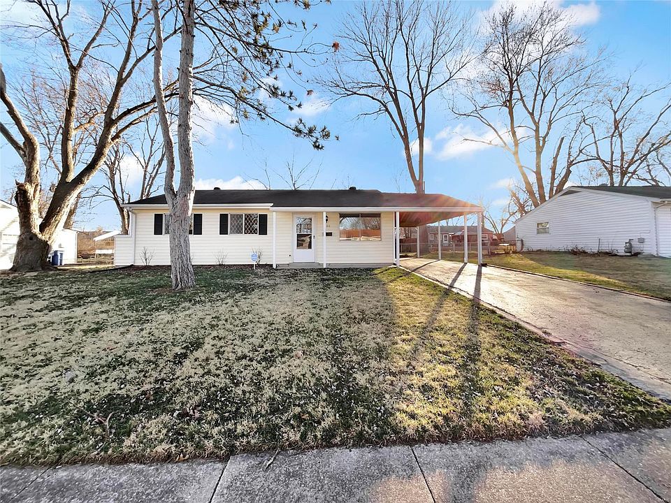 1st image of 680 Lexington Park