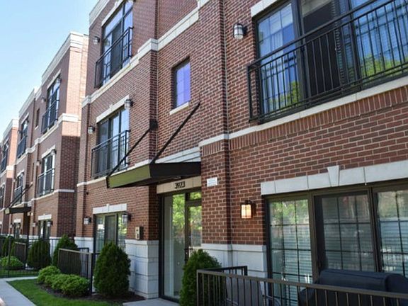 2nd image of 3929 N Kedzie Ave APT 2N