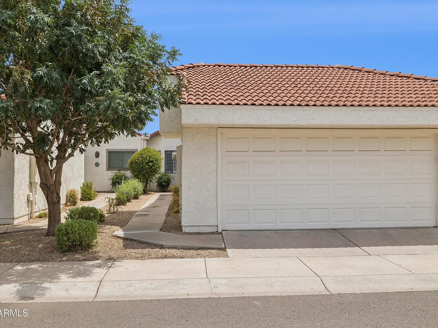2 bed, 2.0 bath, 1121 sqft, $2,500 — Photo 4