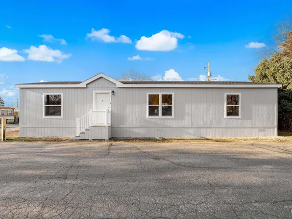 301 E 45th St Trailer 6, Garden City, ID 83714