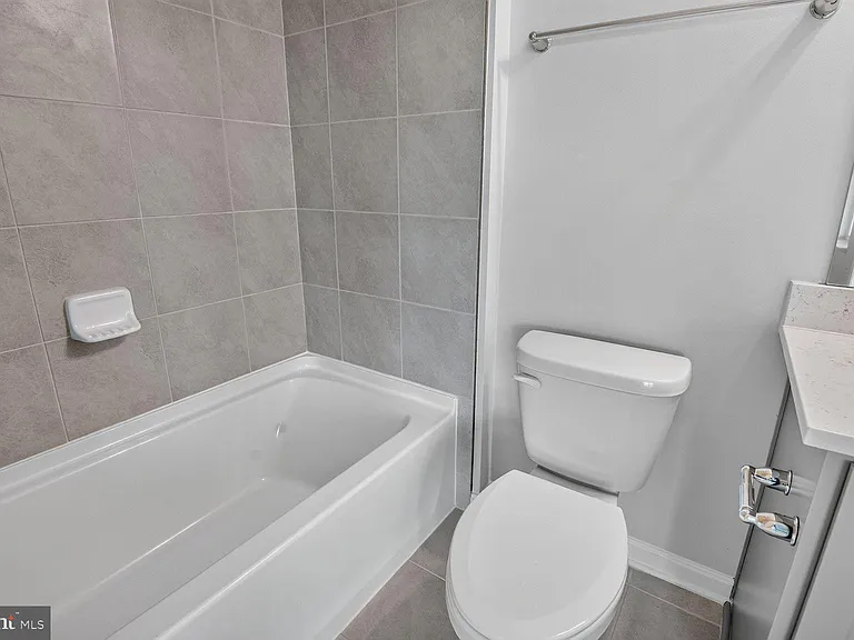 29 Merion Ave — Photo 21