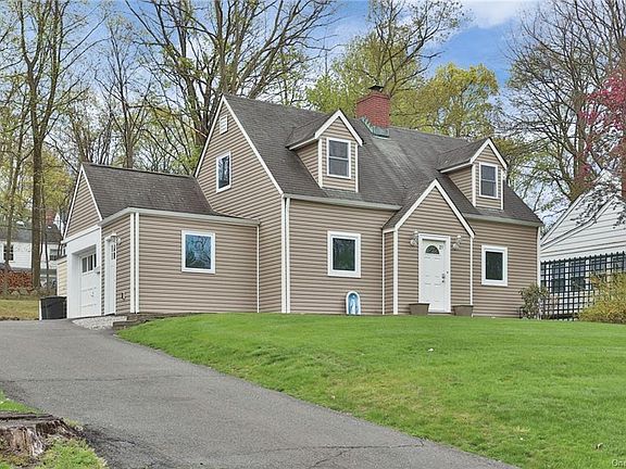 3rd image of 21 Woodland Dr