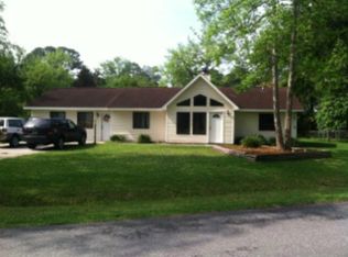 206 N Deerfield Dr, Brunswick, GA 31525