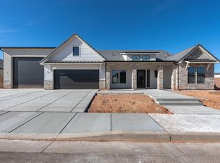 4936 S Lakefront Pl, Washington, UT 84780