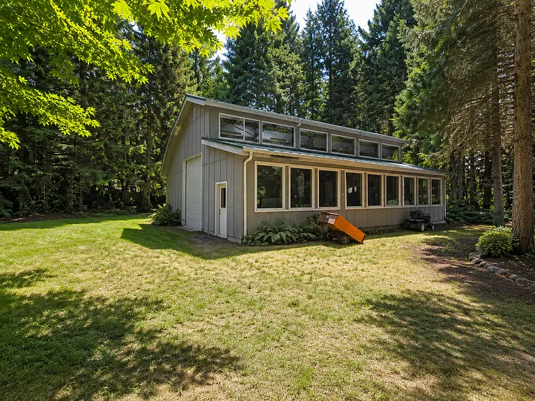 Side view of shop