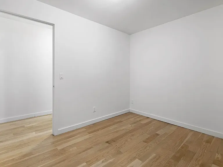 15 W 55th St #7C — Photo 16