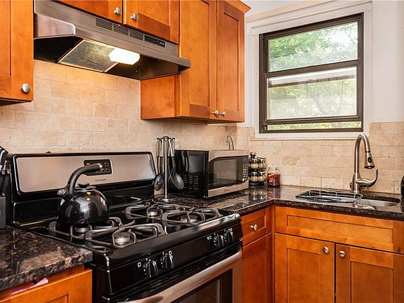 2nd image of 171 Pearsall Dr APT 2H