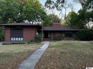 5430 Fairdale Rd, Lincoln, NE 68510