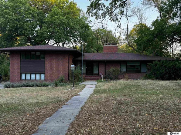 5430 Fairdale Rd, Lincoln, NE 68510