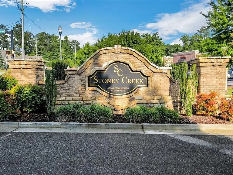 268 Stone Park Dr — Photo 24