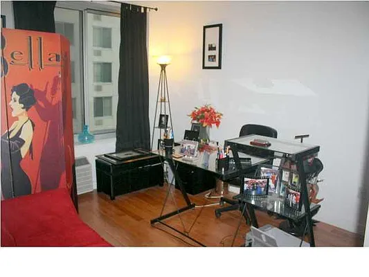 Sold by Ann Ferguson, LLC | media 5