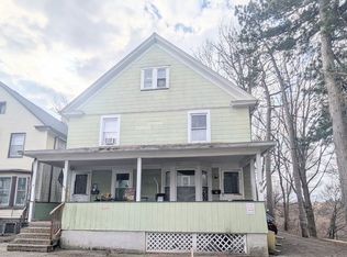 7 Riverbank Pl, Rochester, NY 14621